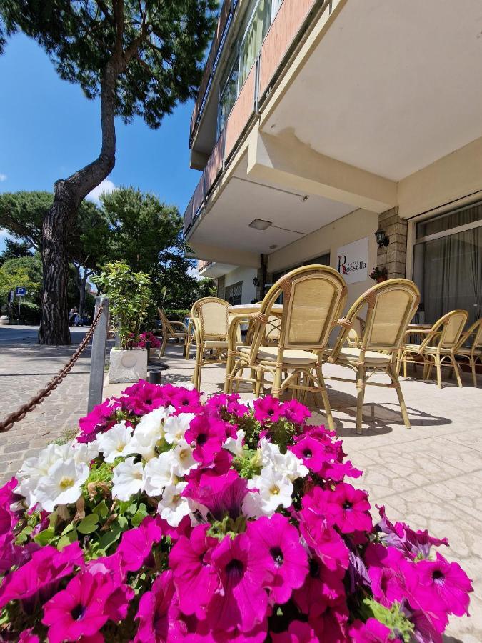 Hotel Rossella Rimini Exterior foto